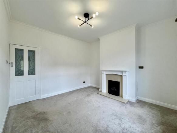 3 bed Semi-Detached Bungalow for sale Image 6