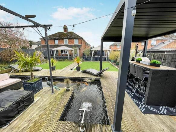 tlc_8bcbe93f-e303-4616-b949-7781b4485d6c_e8e174a.j