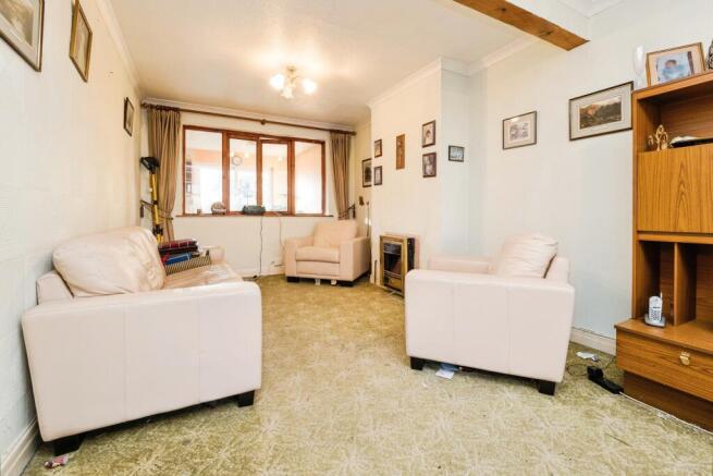 Rosebank Avenue, Hornchurch, Havering photo 3