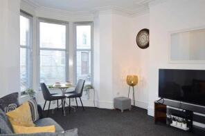Flat B, 135, Union Grove, Aberdeen AB10 6SN