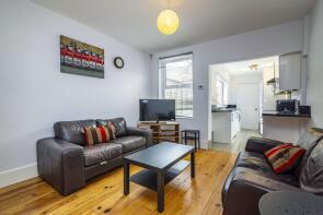 12, Lamcote Grove, Nottingham NG2 2GY