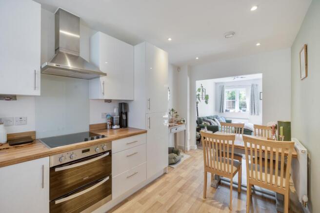 Kitchen/Dining Area