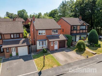 Summerhouse Close, Callow Hill, Redditch, Worcestershire, B97