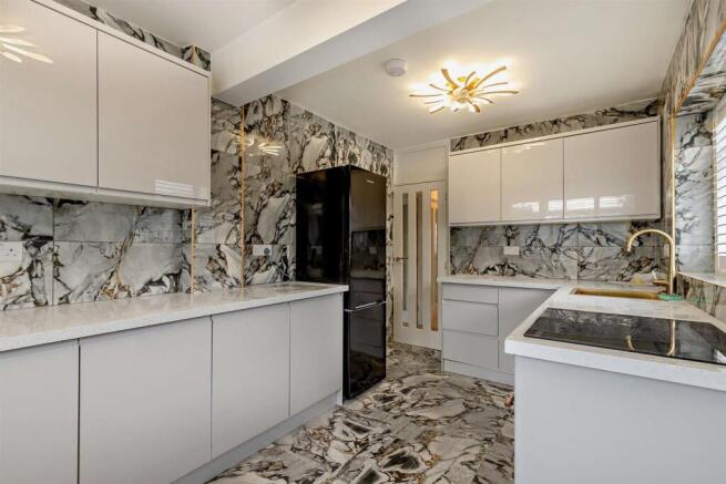 8695482-interior01-800.jpg