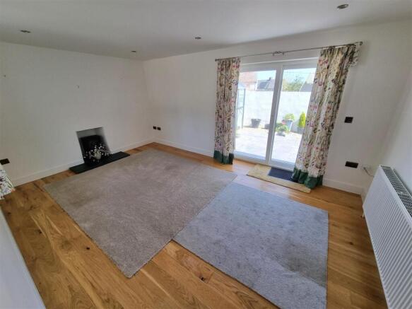 Sitting room.jpg