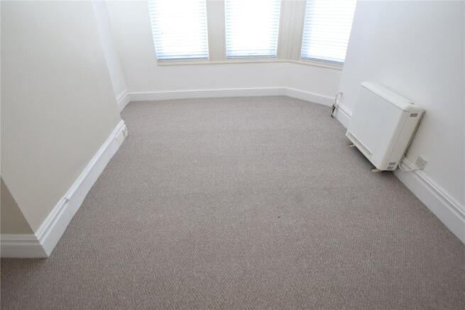 1 bed Apartment to rent Image 5