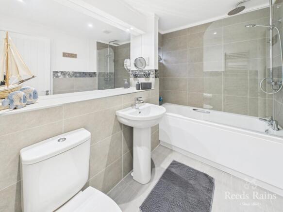 3 bed Bungalow for sale Image 8