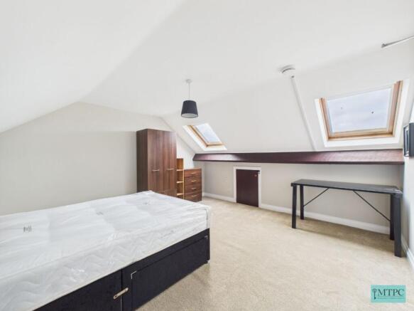 1 bed House Share to rent Image 5