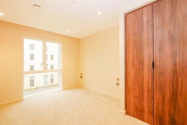 1 bed Apartment to rent Image 6
