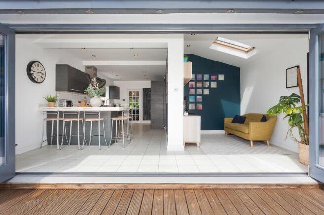 REAR ASPECT TO BREAKFAST KITCHEN/FAMI...