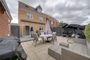 19, Barleycorn Way, Bury St. Edmunds IP28 8YQ