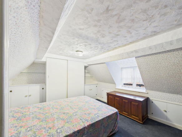 2 bed Terraced for sale Image 8