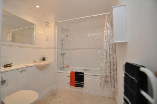 Photo 3
