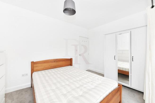 BEDEROOM 1