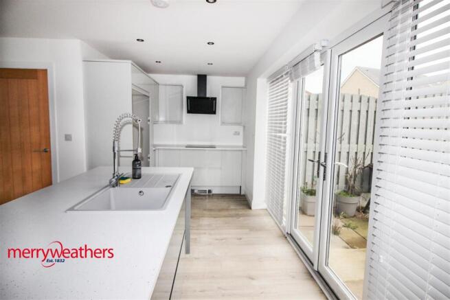 3 bed Detached for sale Image 9