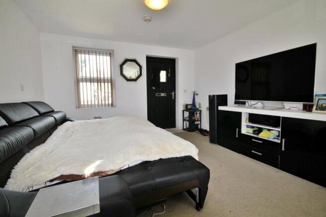 Studio Room
