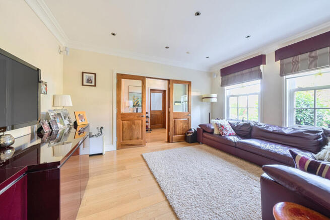 1295864-12-682712...