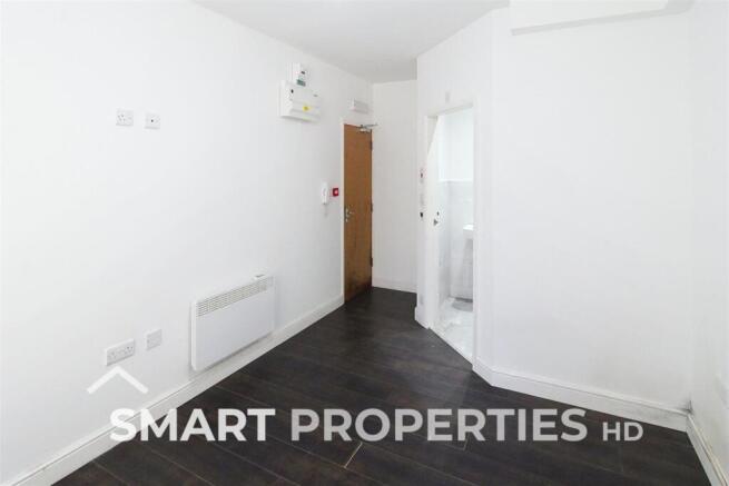 1 bed House to rent Image 4
