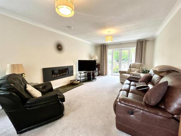 3 bed Detached Bungalow for sale Image 7