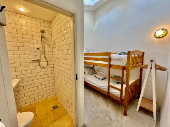 2 bed Cottage for sale Image 10