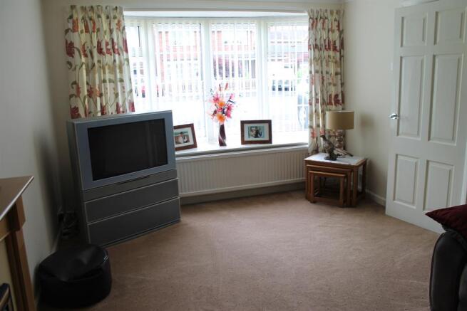 Lounge 2