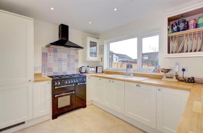 27 Glebe Way..jpg