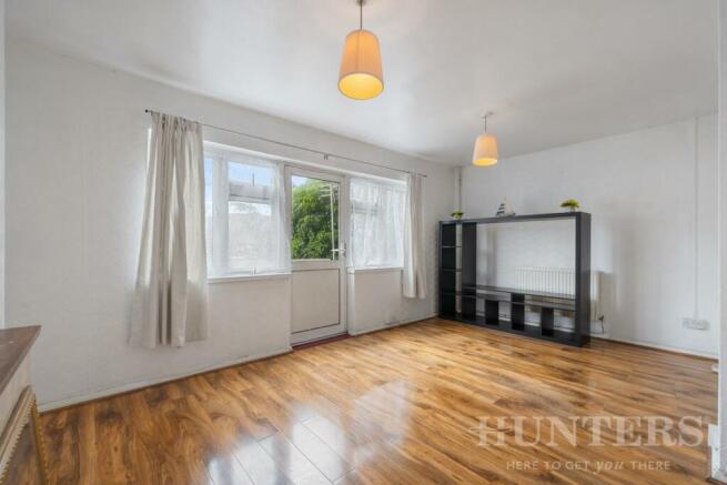 Flat 18, Penshurst Road  N17 8BT-9.jpg