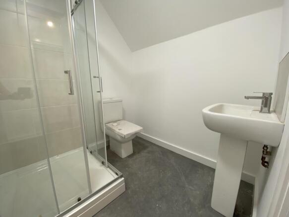 2 bed Semi-Detached to rent Image 10