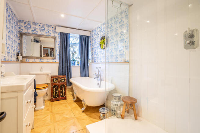 3 bed Semi-Detached for sale Image 7