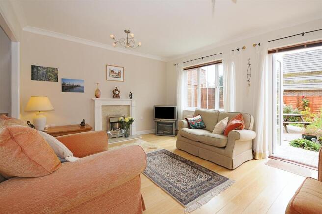 Living Room.jpg