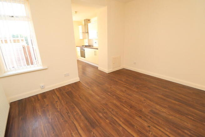 3 bed Detached to rent Image 6