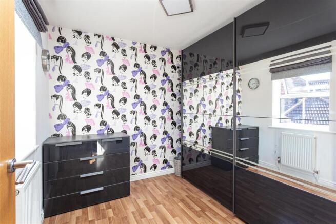 4 bed Detached for sale Image 10