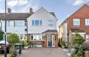 54, Kenilworth Crescent, Enfield EN1 3RF