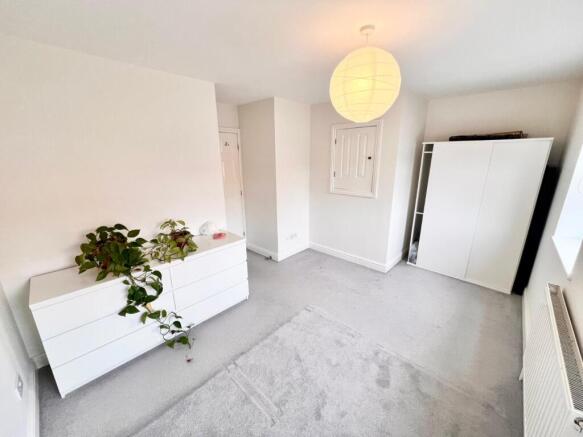 3 bed End of Terrace to rent Image 5