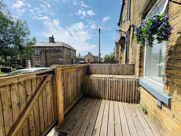 1 bed Terraced to rent Image 10