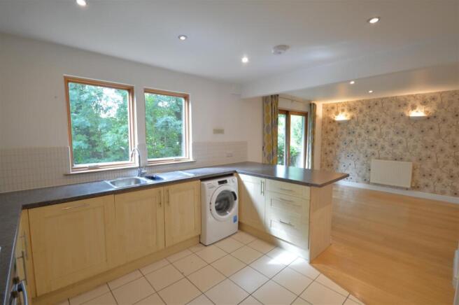 kitchen/breakfast room