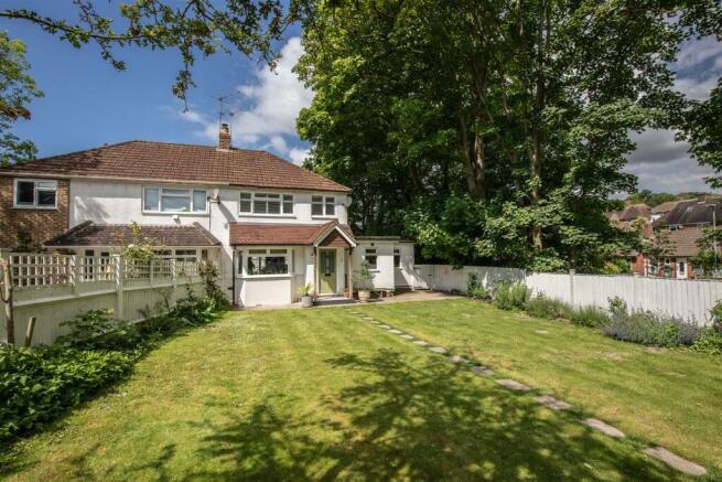 1 Winterbourne Close, Lewes Bn7 1JY-4.jpg