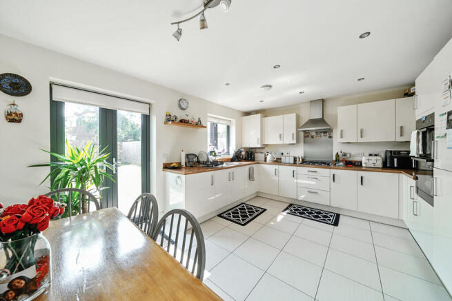 1312068-4-6853de8...