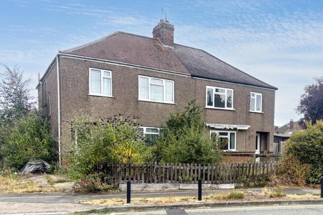 217 Windsor Street MK12 5DS & 84 Gloucester Road, Wolverton, Milton Keynes, MK12 5DX