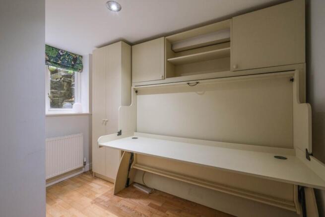 2 bed Apartment for sale Image 9