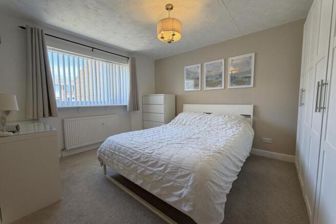 3 bed Semi-Detached for sale Image 11
