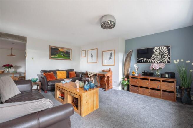 4 bed Detached for sale Image 10
