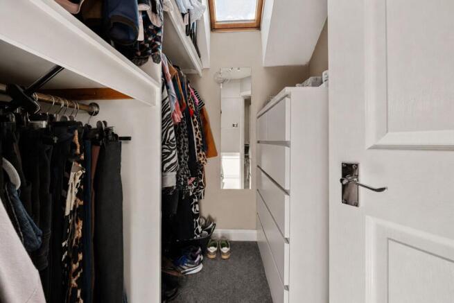 3 bed Town House for sale Image 7