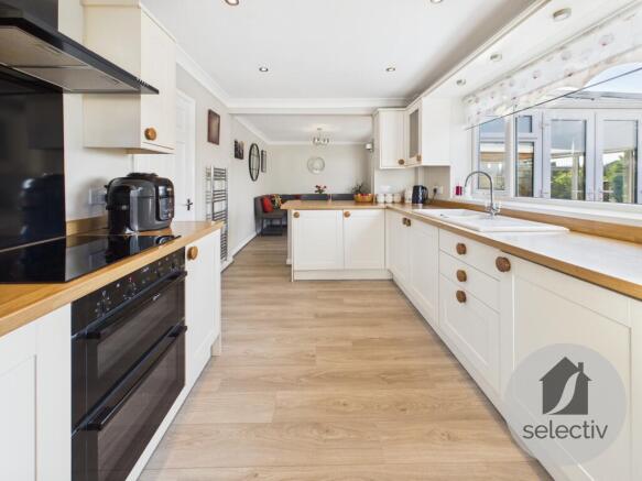 3 bed Semi-Detached Bungalow for sale Image 6