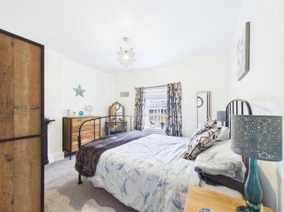 2 bed Terraced for sale Image 7