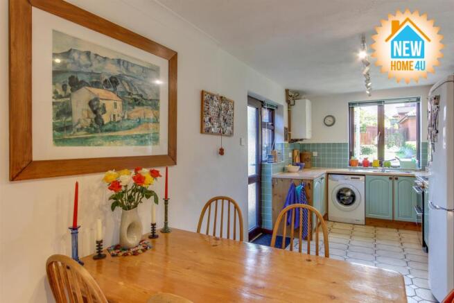 KITCHEN: