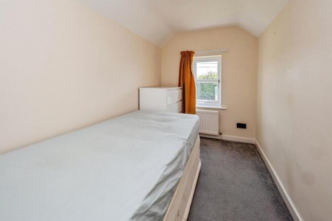3 bed Semi-Detached for sale Image 9