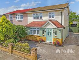134, Albany Road, Hornchurch RM12 4AQ