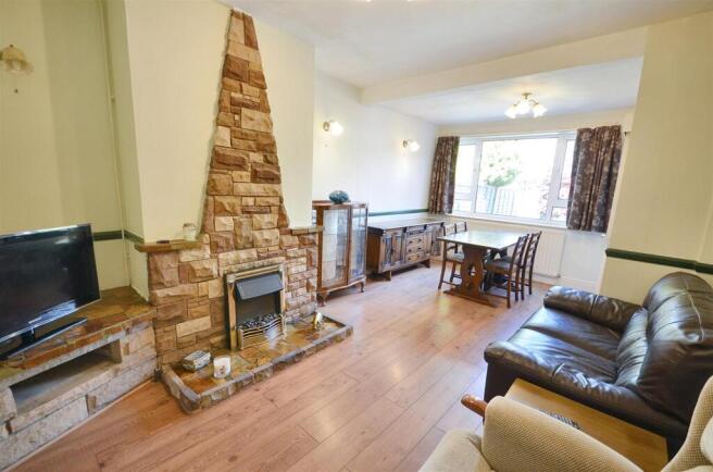 Lounge / Dining Room