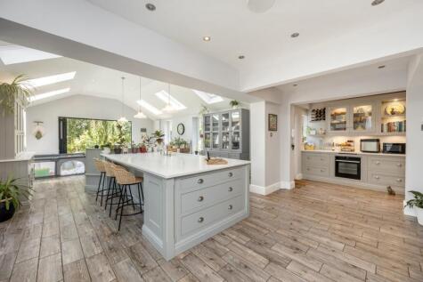Eastbourne Road, Halland